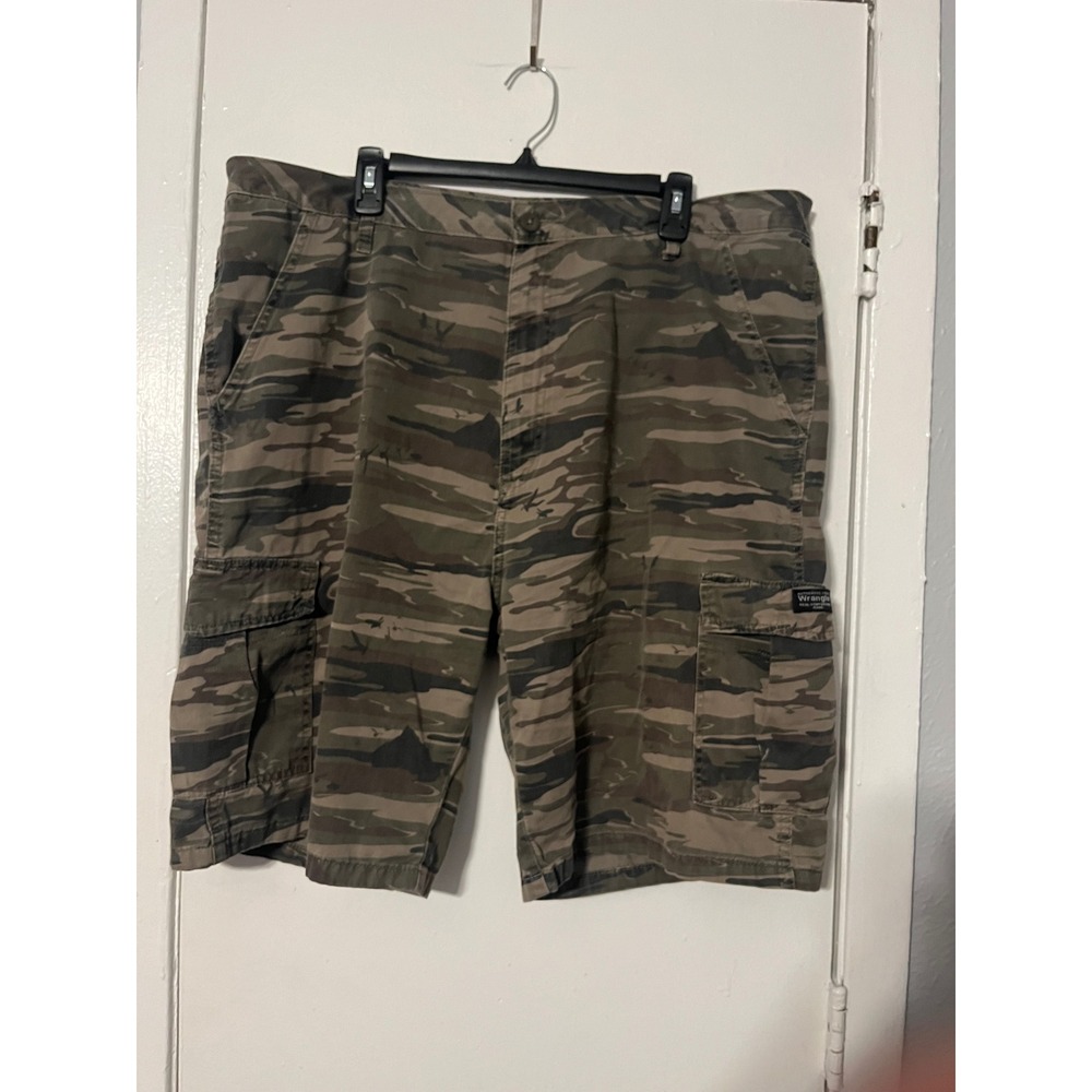 Wrangler Mens Camo Cargo Shorts 40 Green Tiger Stripe‎ Cotton Utility 60MSWG3